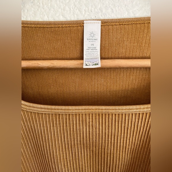 Aerie Offline Seamless Cable Cropped Compression Stonewash Brown Top L - Picture 7 of 13